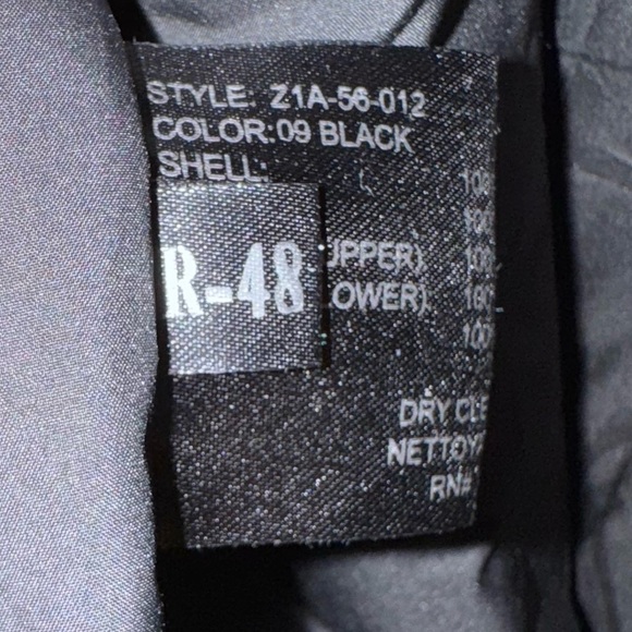 Sanyo Men's long Black, Water Resistant lined Trench SIZE R-48. Vintage - Picture 11 of 14